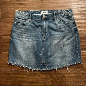 Paige Alethea Denim Curved Fray Hem Mini Skirt Size 30 (US 10)